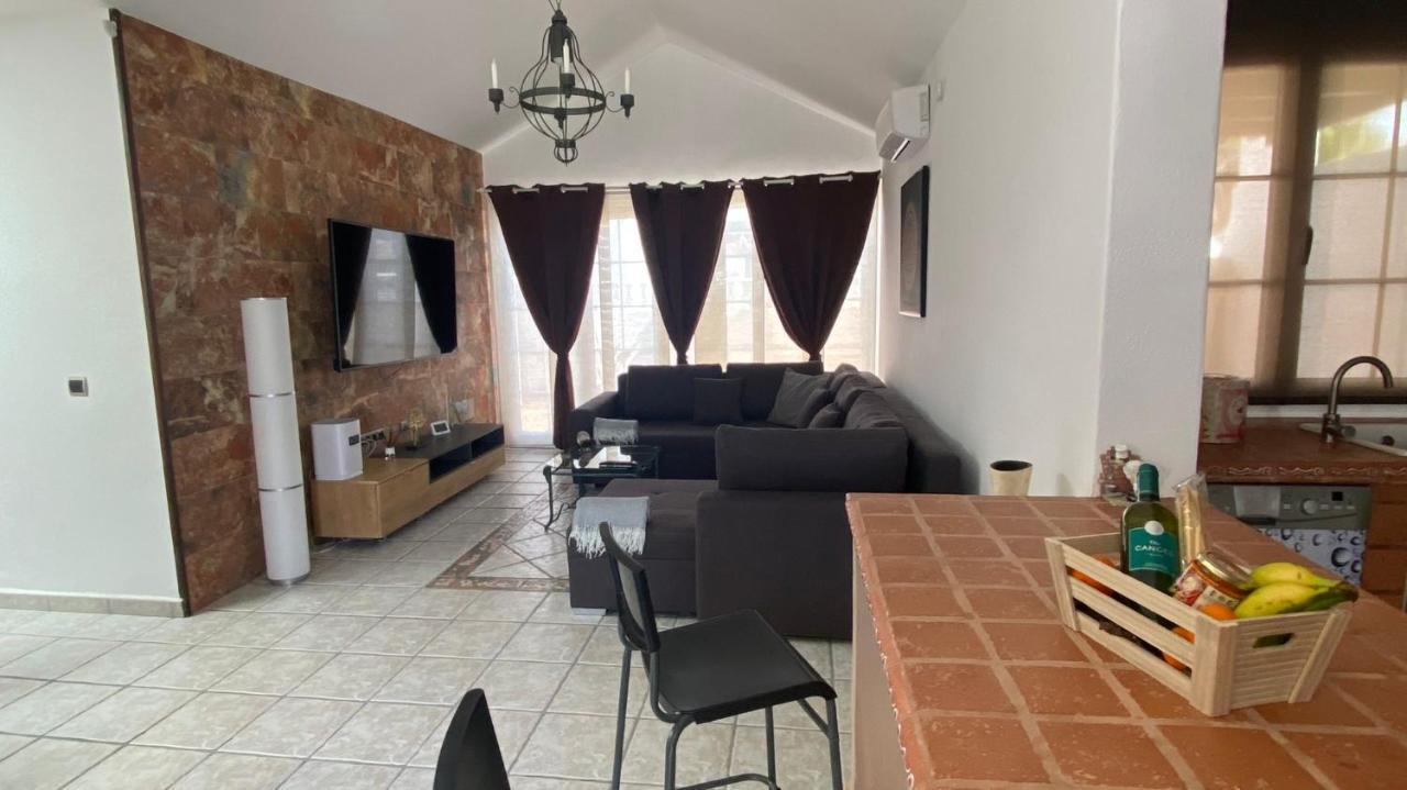 Vila La Duomo Di Vulcano Playa Honda  Exteriér fotografie